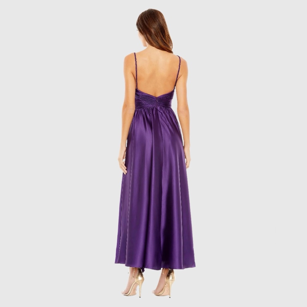MAC DUGGAL
Ruched Top Satin Pleated Tea Length Dress - Picture 13 of 16